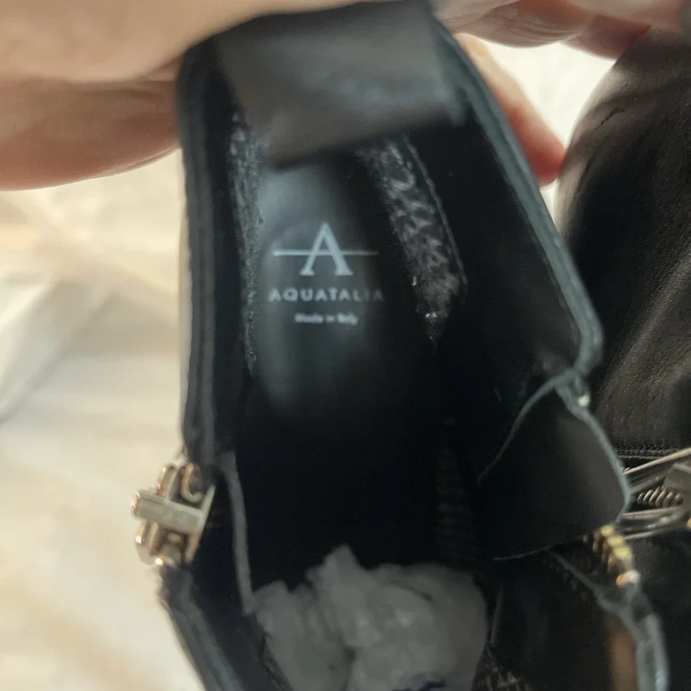 Aquatalia Fantina Weatherproof Bootie Black Leather Women‎ 8.5M RUNS SMALL Italy